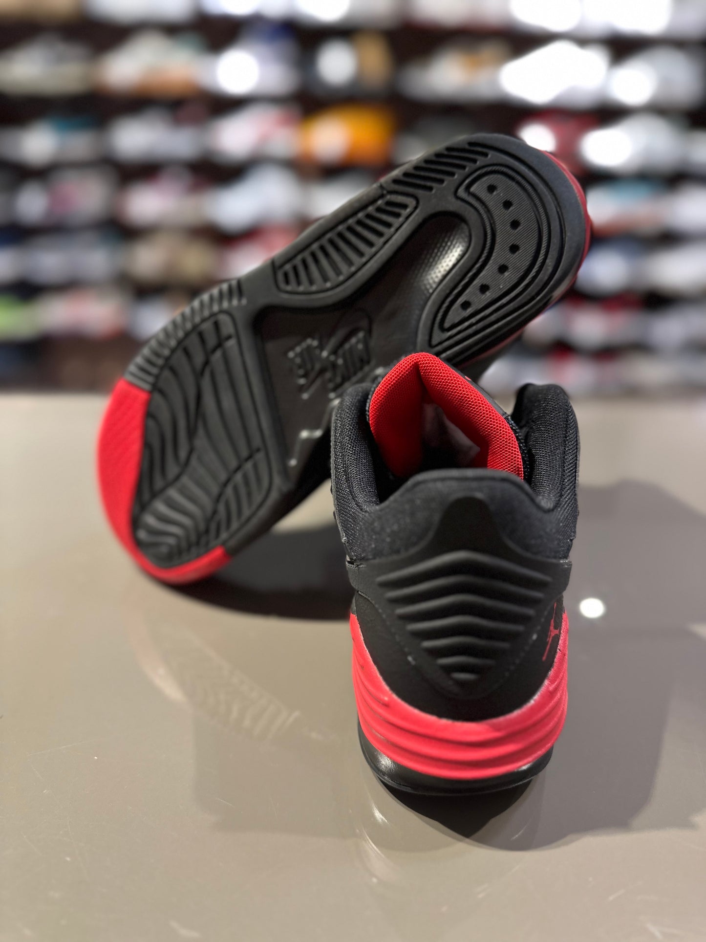 Jordan Max Aura 5 DZ4353 006 40