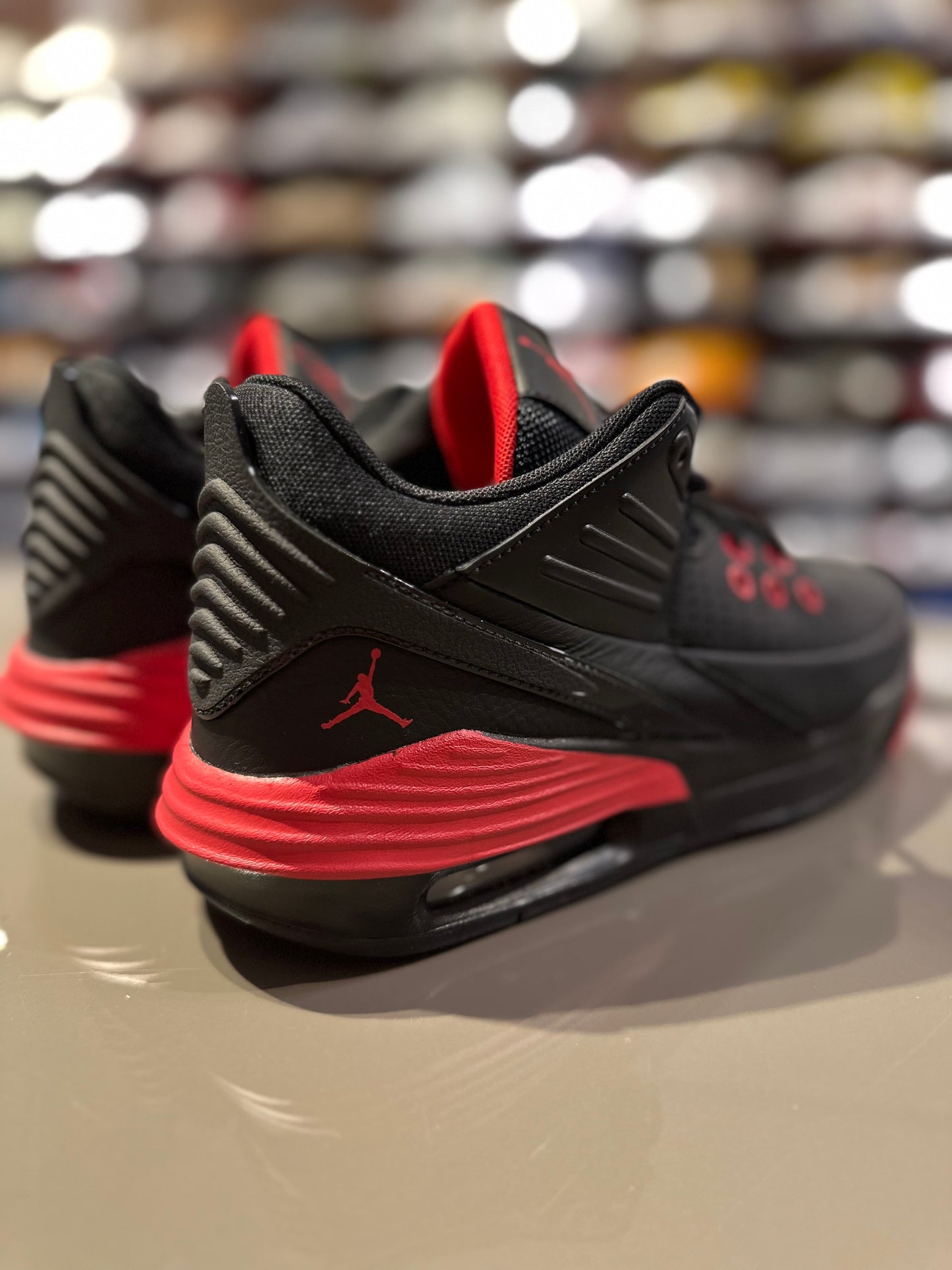 Jordan Max Aura 5 DZ4353 006 40
