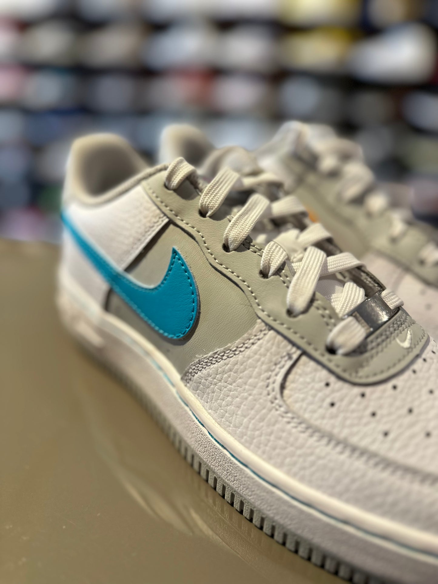 Nike Air Force 1 LV8 EMB DJ9993 100 38