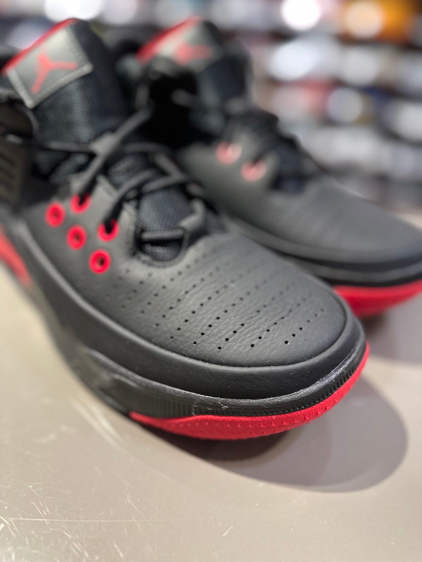 Jordan Max Aura 5 DZ4353 006 40