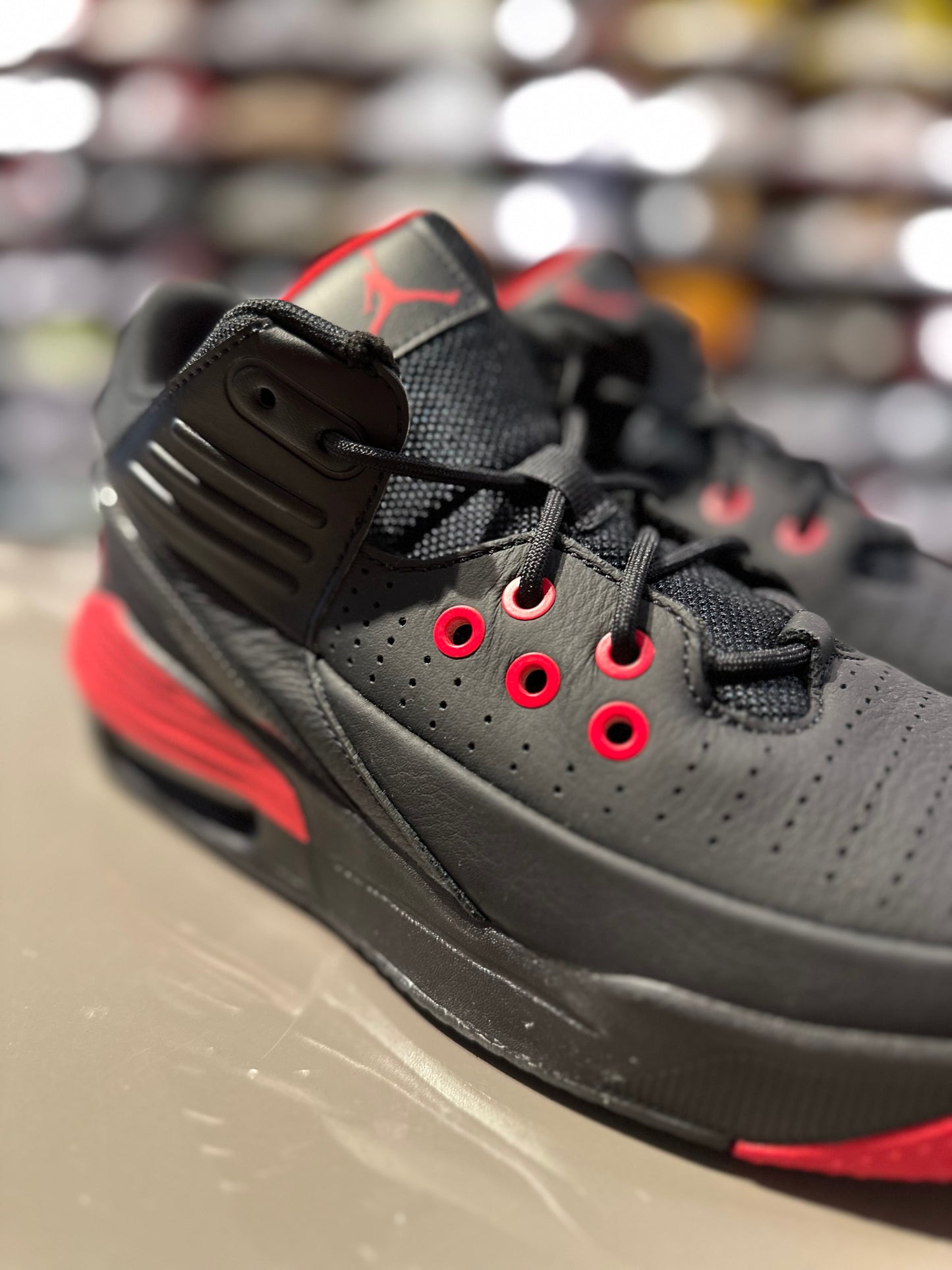 Jordan Max Aura 5 DZ4353 006 40