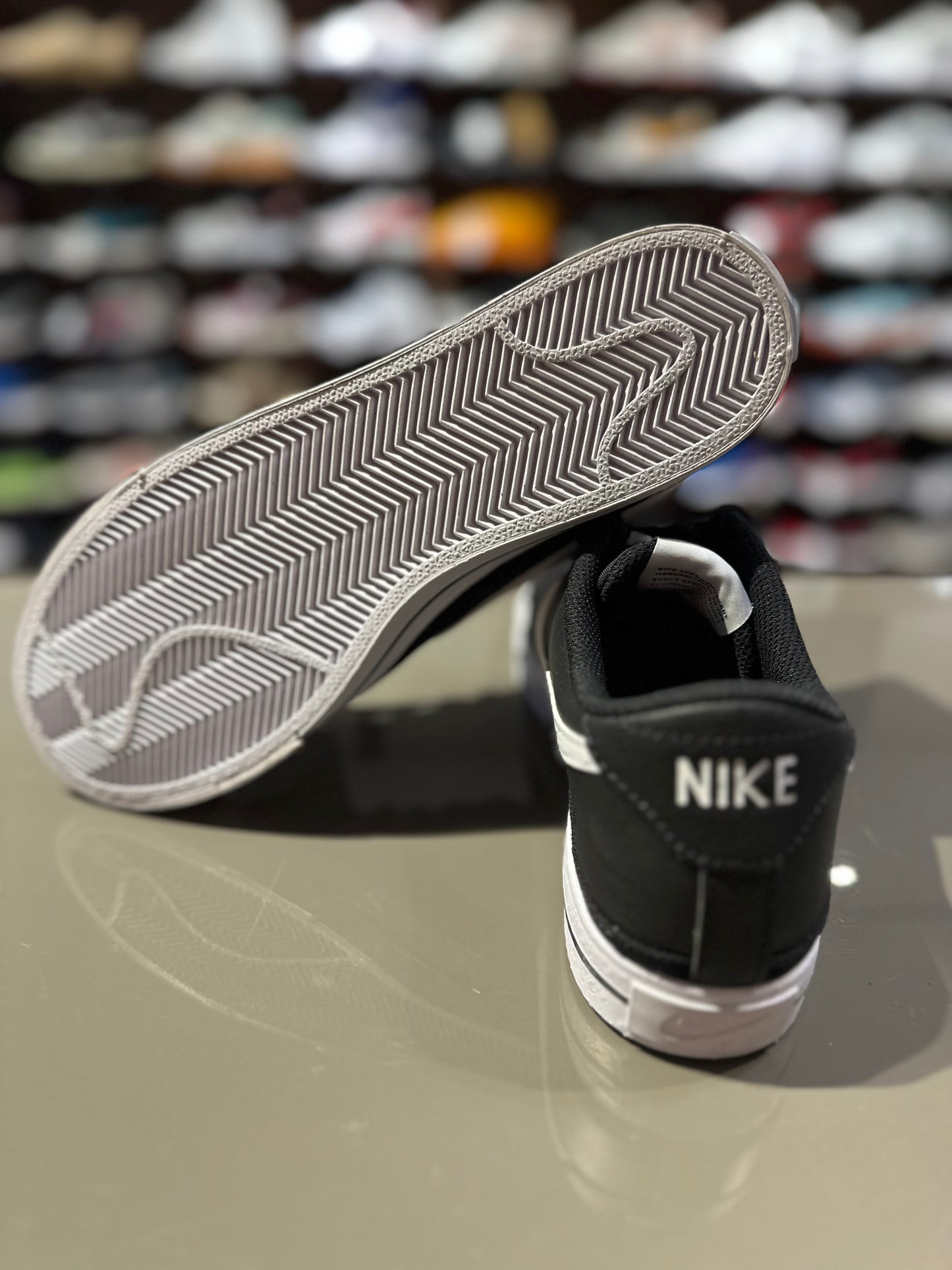 Nike Court Legacy DH3162 001 40.5